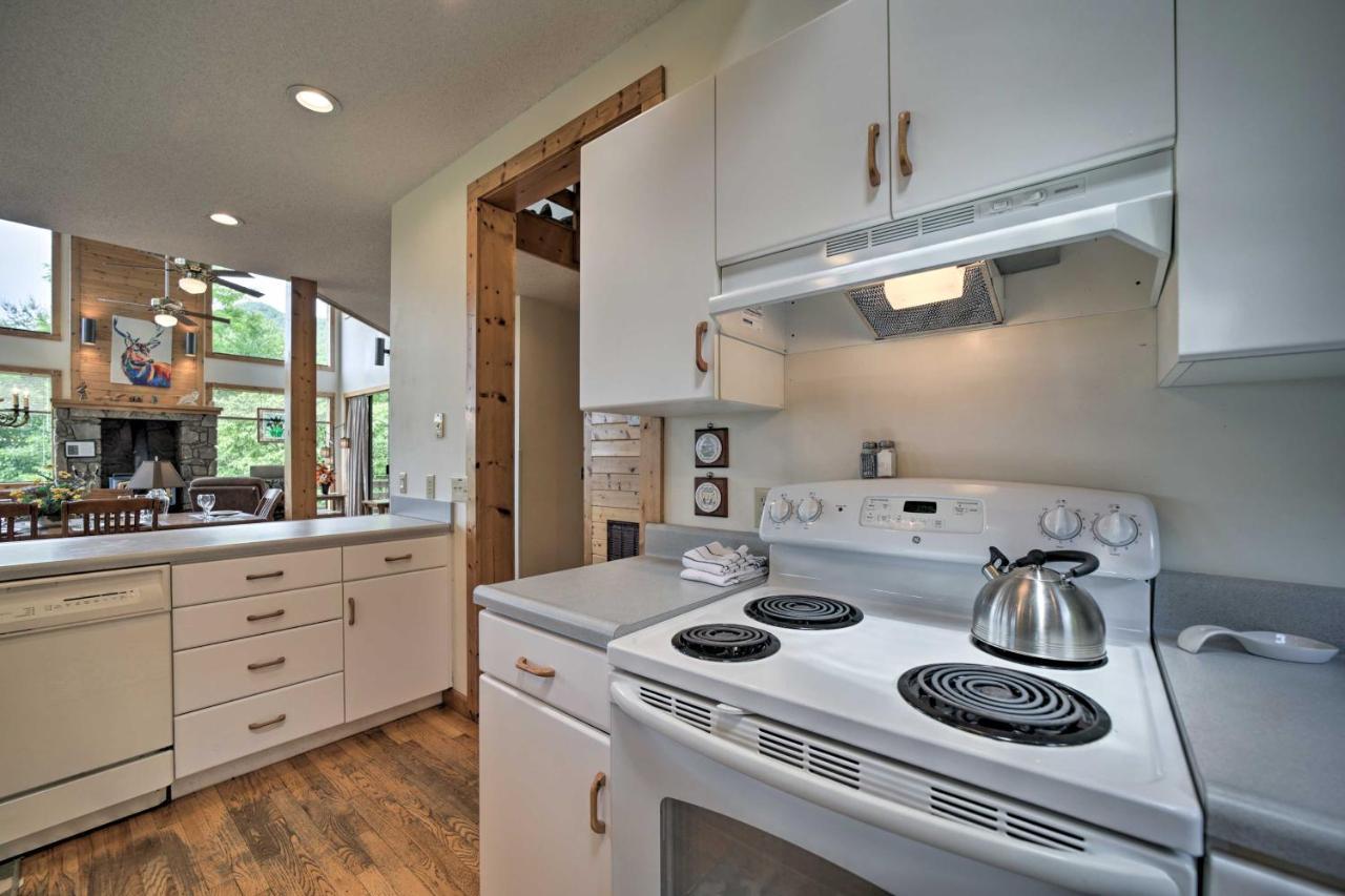 Vibrant Bryson City Home With Mtn Views And Deck! Luaran gambar