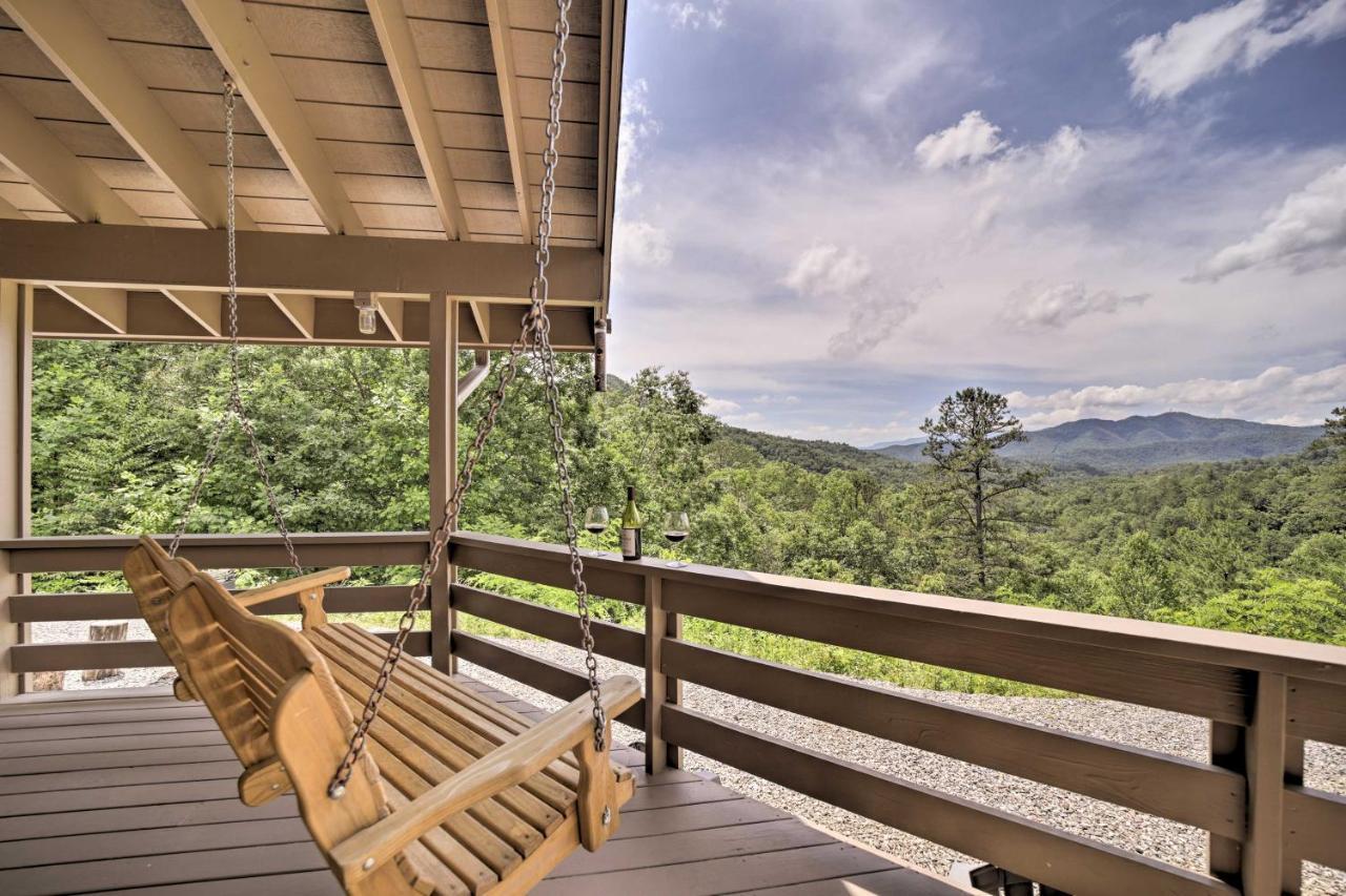 Vibrant Bryson City Home With Mtn Views And Deck! Luaran gambar