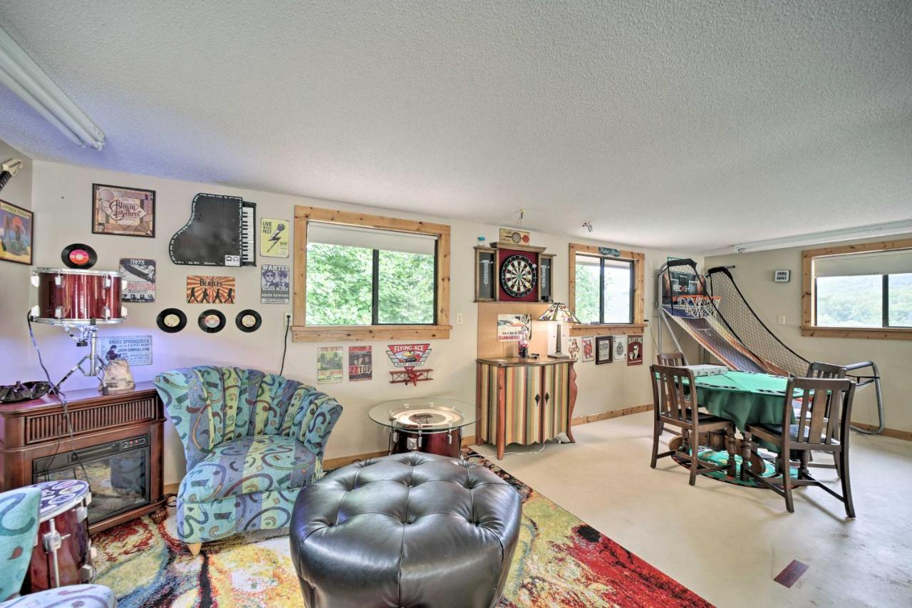 Vibrant Bryson City Home With Mtn Views And Deck! Luaran gambar